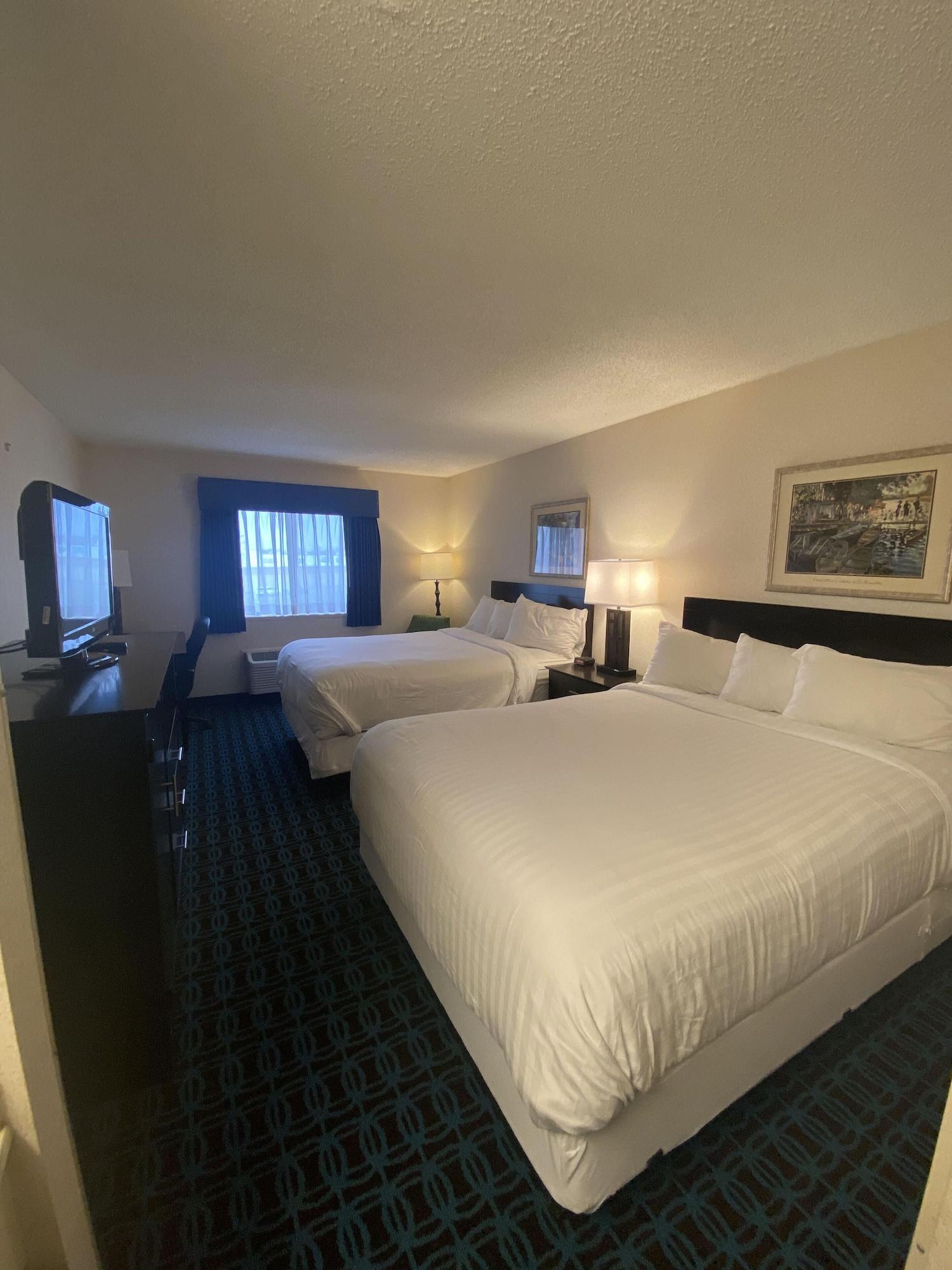 Baymont By Wyndham Howell/Brighton Bagian luar foto