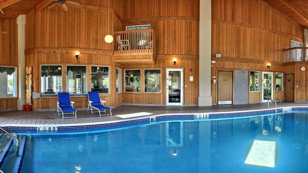 Baymont By Wyndham Howell/Brighton Bagian luar foto