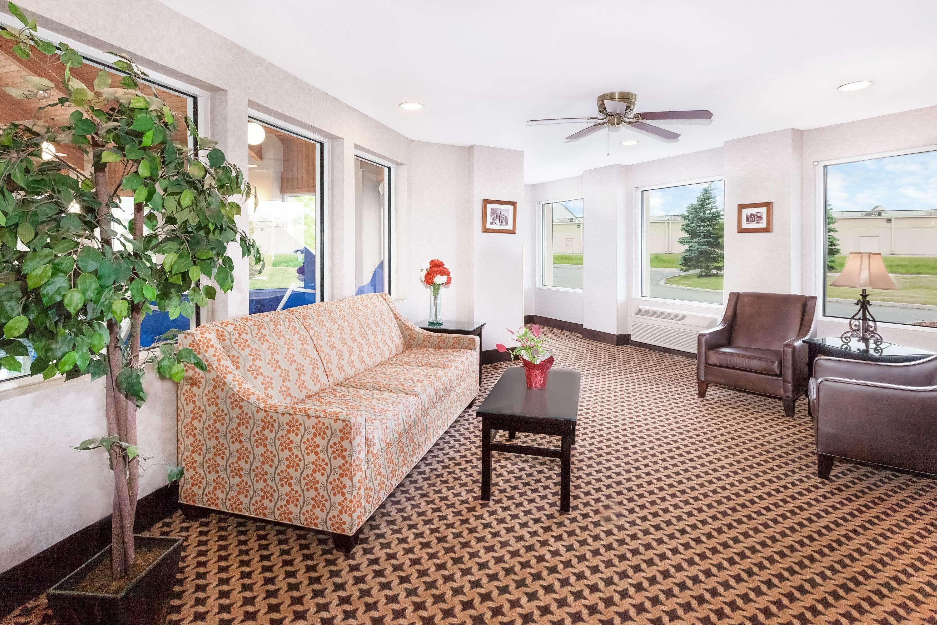 Baymont By Wyndham Howell/Brighton Bagian luar foto